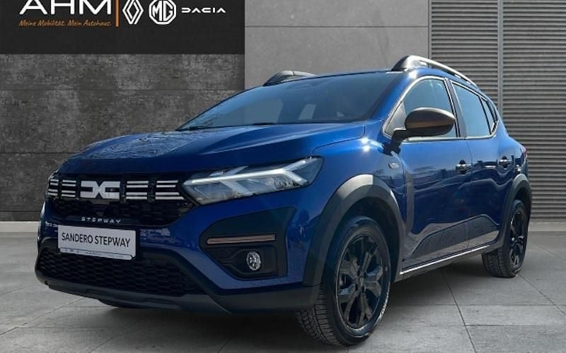 Blau Gebraucht 2025 Dacia Jogger Extreme Kombi | 19.550 € (Guter Preis) - Bild 1/4