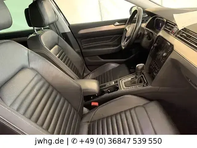 Gebraucht VW Passat Elegance 239 PS (175 kW) 2020 Grau Kombi