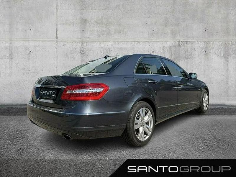 Gebraucht Mercedes E350 Elegance 292 PS (214 kW) 2011 Tenoritgrau Limousine