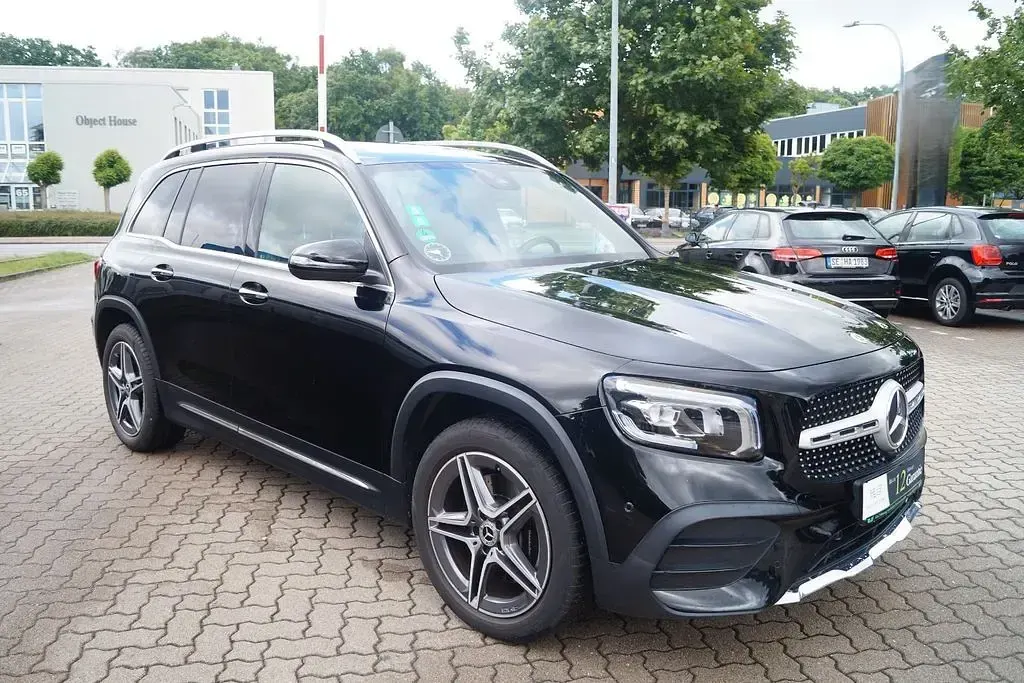 Gebraucht Mercedes GLB220 Style 190 PS (139 kW) 2021 Schwarz SUV