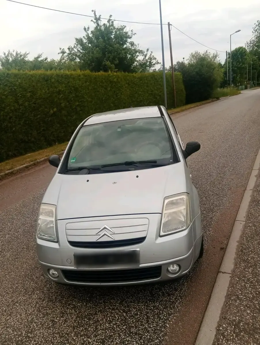Gebraucht Citroën C2 60 PS (44 kW) 2006 Silber Kleinwagen