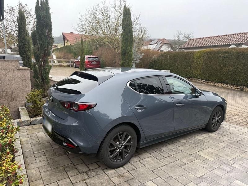 Second-hand Mazda 3 Exclusive 122 CP (89 kW) 2019 Gri Berlinǎ