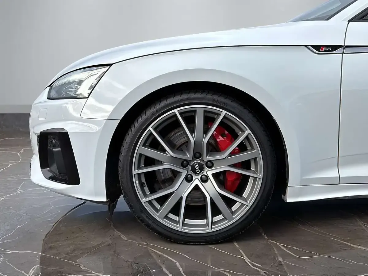 Gebraucht Audi S5 347 PS (255 kW) 2020 Gletscherweiß metallic Coupé