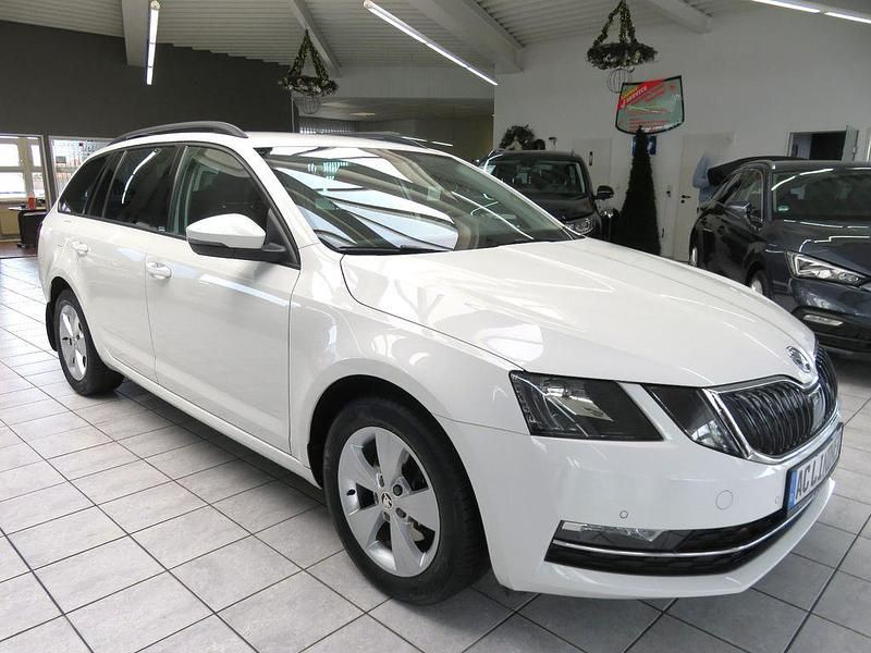 Gebraucht Skoda Octavia Style 150 PS (110 kW) 2020 Weiß Kombi