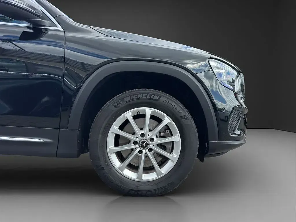 Gebraucht Mercedes GLB200 Progressive 150 PS (110 kW) 2021 Nachtschwarzunilack SUV
