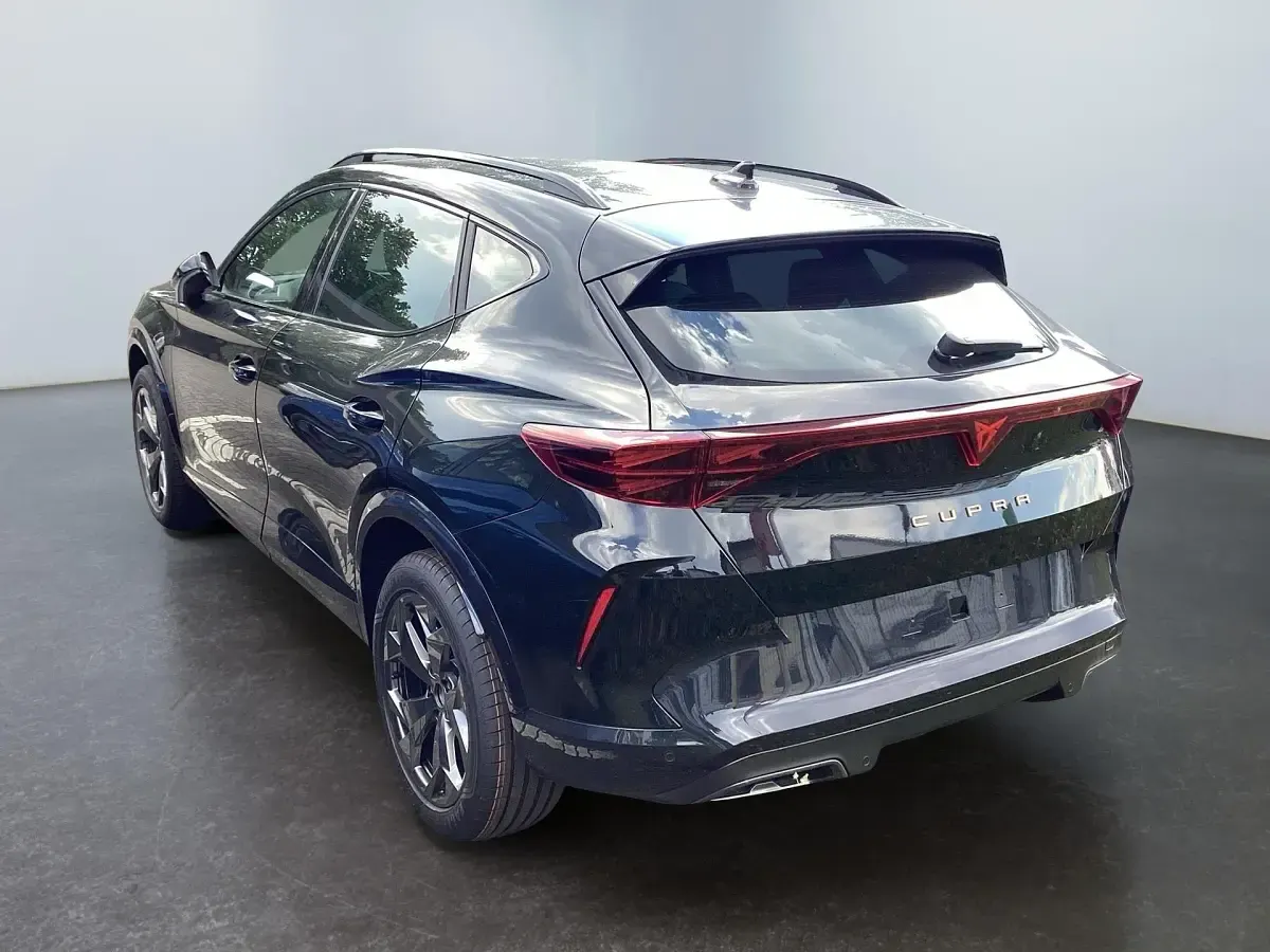 Neu Cupra Formentor Basis 150 PS (110 kW) 2026 Midnight black metallic SUV