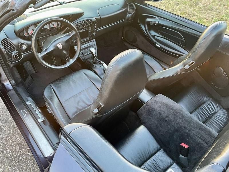 Gebraucht Porsche 996 300 PS (220 kW) 1998 Grau Cabrio