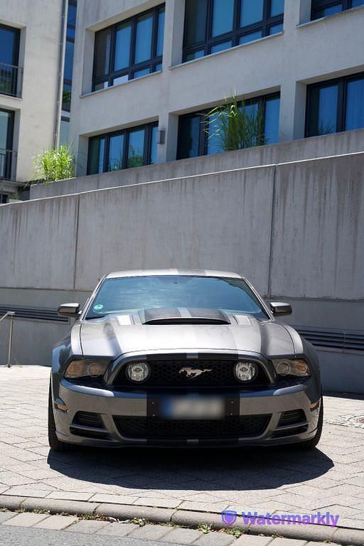 Grau Gebraucht 2014 Ford Mustang GT Coupé | 26.500 € (Fairer Preis) - Bild 1/4