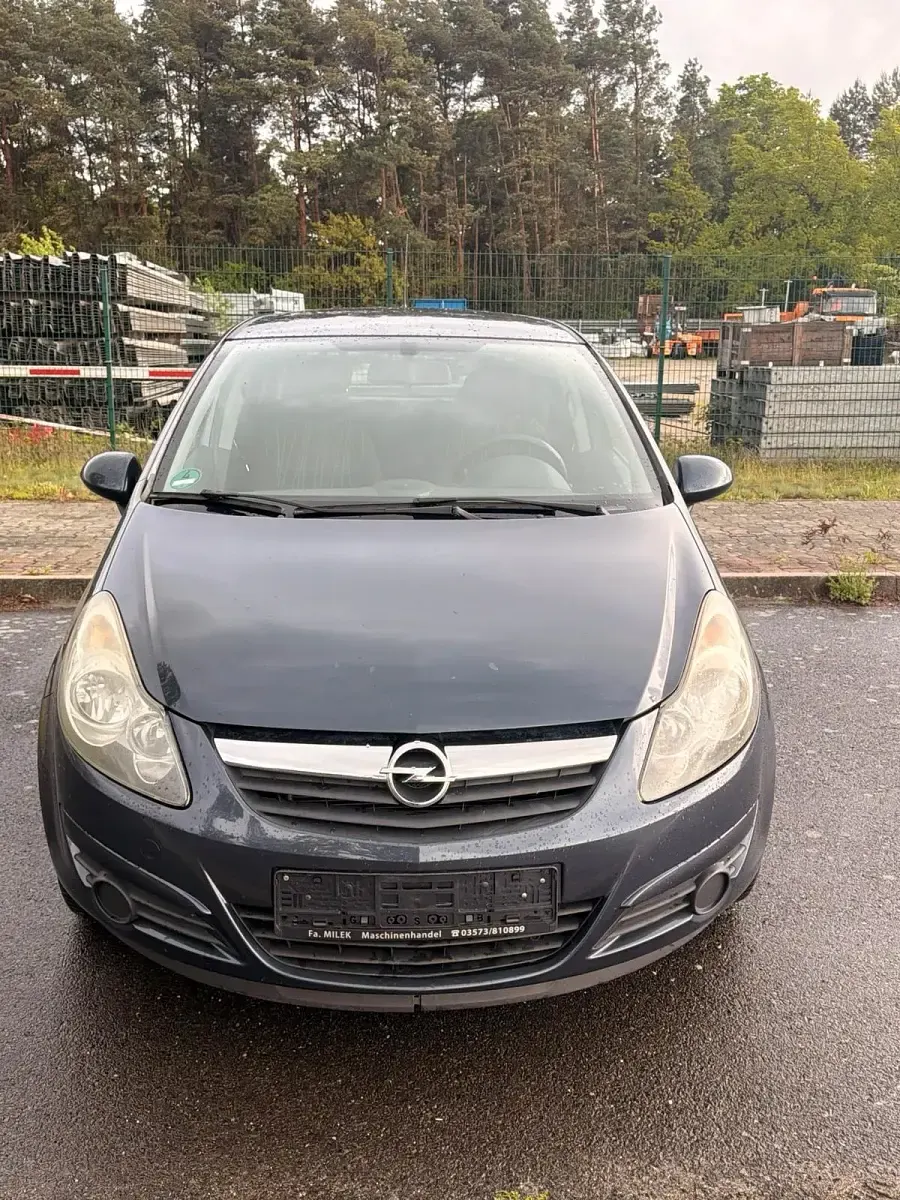 Używany Opel Corsa 87 KM (63 kW) 2010 Szary Hatchback