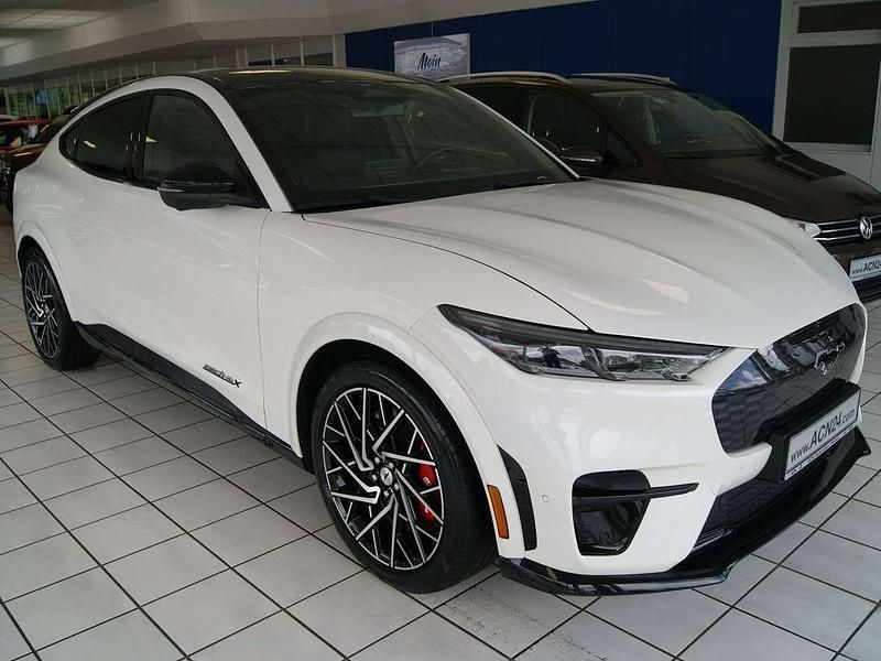 Gebraucht Ford Mustang Mach-E GT 358 kW (487 PS) 2022 Star white platinium SUV