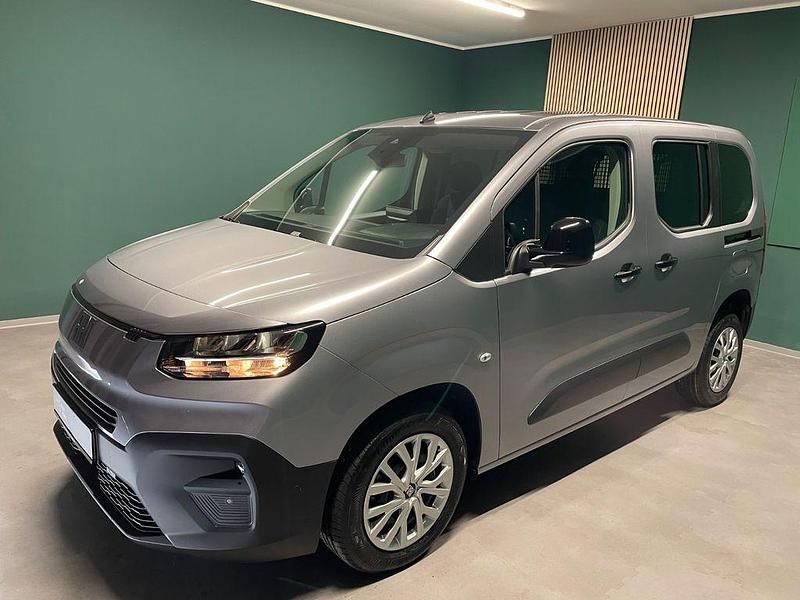 Grau Neu 2025 Fiat Doblò Van / Kleinbus | 22.900 € (Fairer Preis) - Bild 1/4