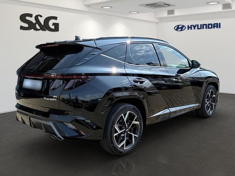 Neu Hyundai Tucson N Line 150 PS (110 kW) 2026 Met (schwarz SUV