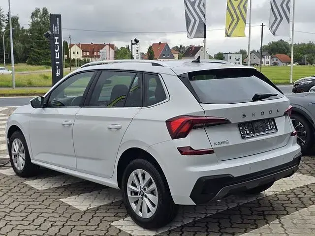 Gebraucht Skoda Kamiq Selection 116 PS (85 kW) 2025 Weiß schwarz SUV