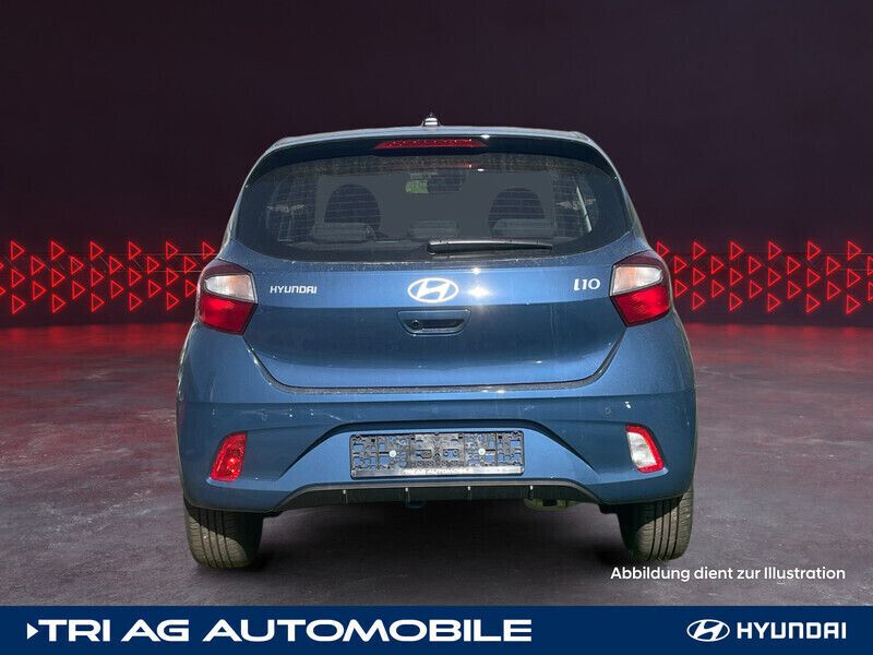 Gebraucht Hyundai i10 Trend 79 PS (58 kW) 2022 Andere farbe Kleinwagen