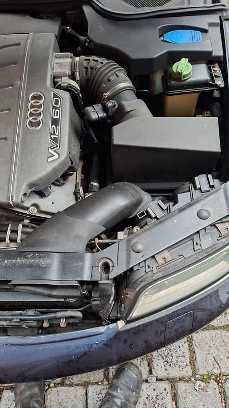 Gebraucht Audi A8 420 PS (308 kW) 2002 Blau Limousine