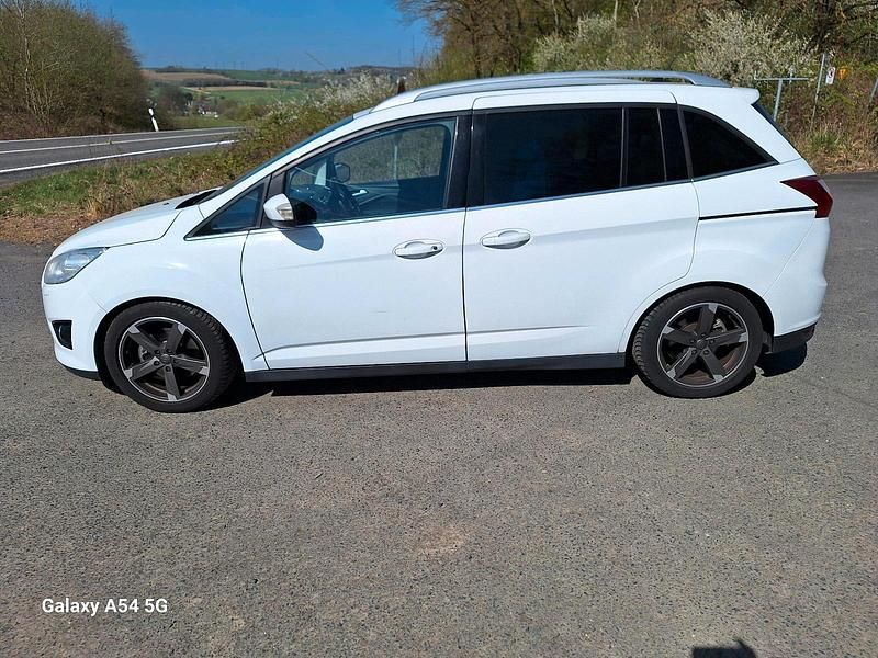 Gebraucht Ford Grand C-Max Titanium 150 PS (110 kW) 2014 Weiß Van / Kleinbus