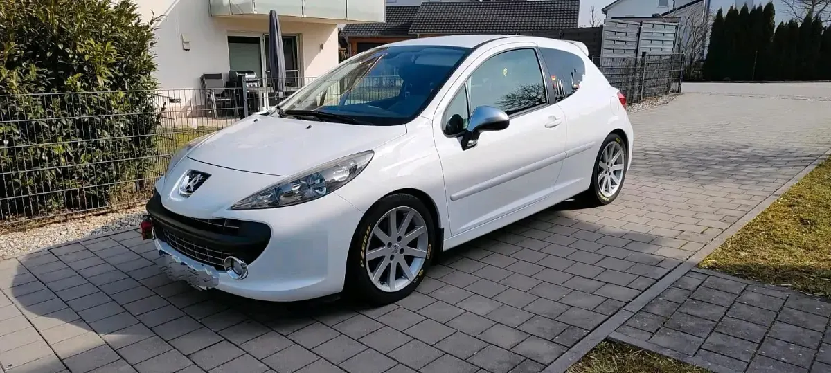 Gebraucht Peugeot 207 RC 180 PS (132 kW) 2008 Weiß Kleinwagen