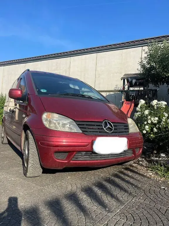 Gebraucht Mercedes Vaneo 125 PS (91 kW) 2002 Rot Van / Kleinbus