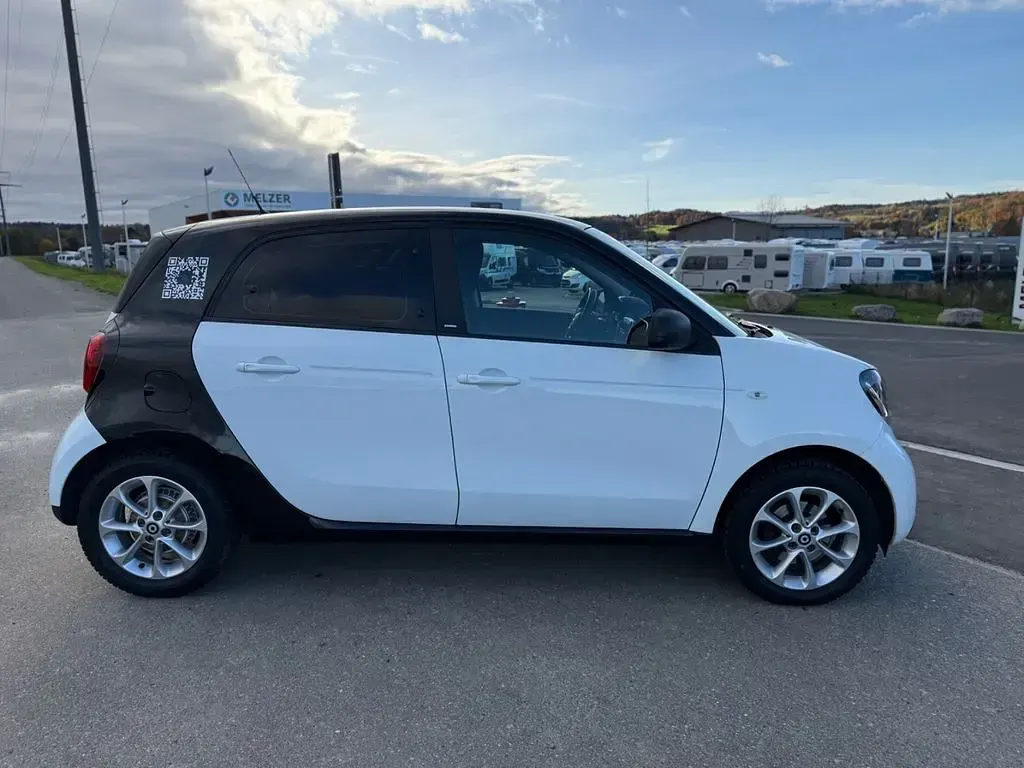 Usata Smart ForFour 71 CV (52 kW) 2017 Bianco Utilitaria