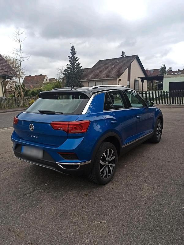 Gebraucht VW T-Roc 115 PS (84 kW) 2019 Blau SUV