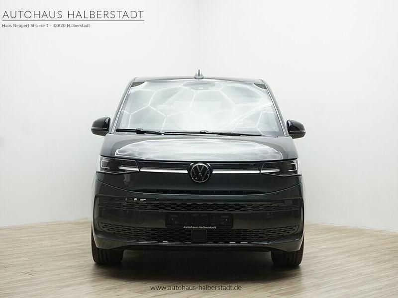 Usado VW Multivan Style 150 HP (110 kW) 2025 Cinzento Monovolume