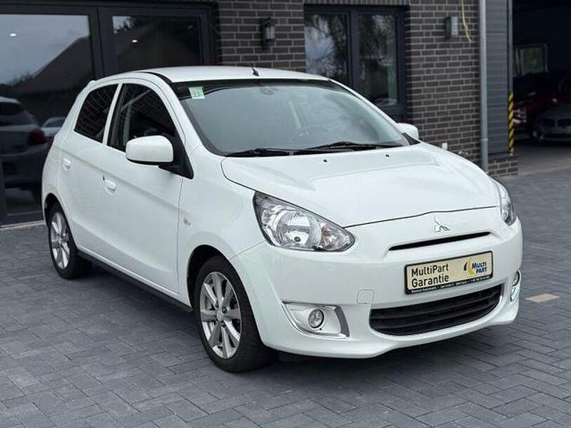 Gebraucht Mitsubishi Space Star 80 PS (58 kW) 2013 Weiß Kleinwagen