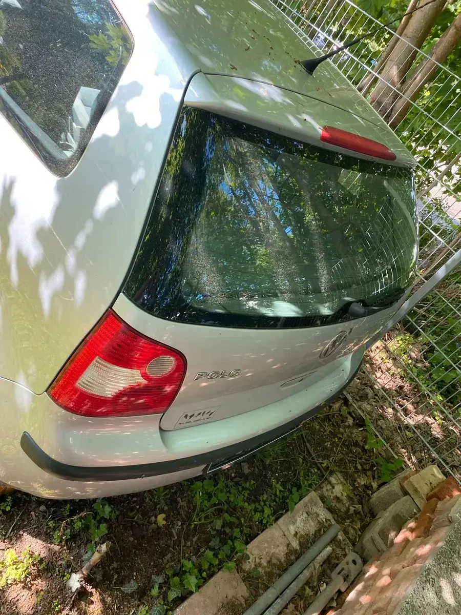 Gebraucht VW Polo 100 PS (73 kW) 2002 Silber Kleinwagen