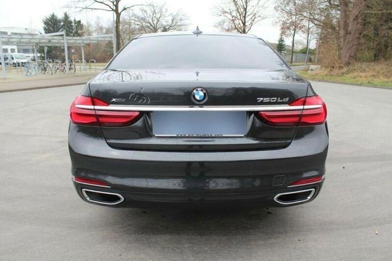 Gebraucht BMW 750L Executive 400 PS (294 kW) 2016 Schwarz Limousine