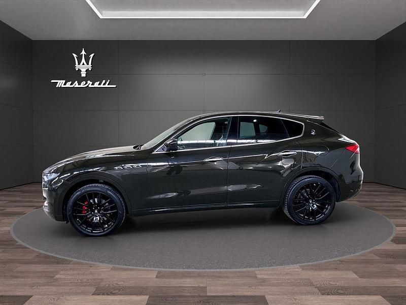 Gebraucht Maserati Levante 275 PS (202 kW) 2017 Recon green SUV