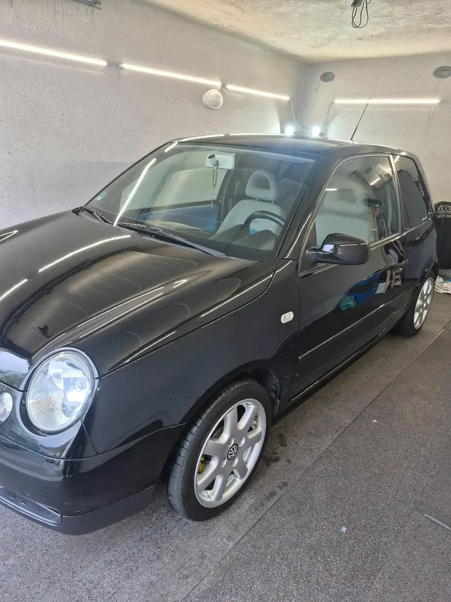 Brugt VW Lupo 50 HK (36 kW) 2001 Sort Hatchback