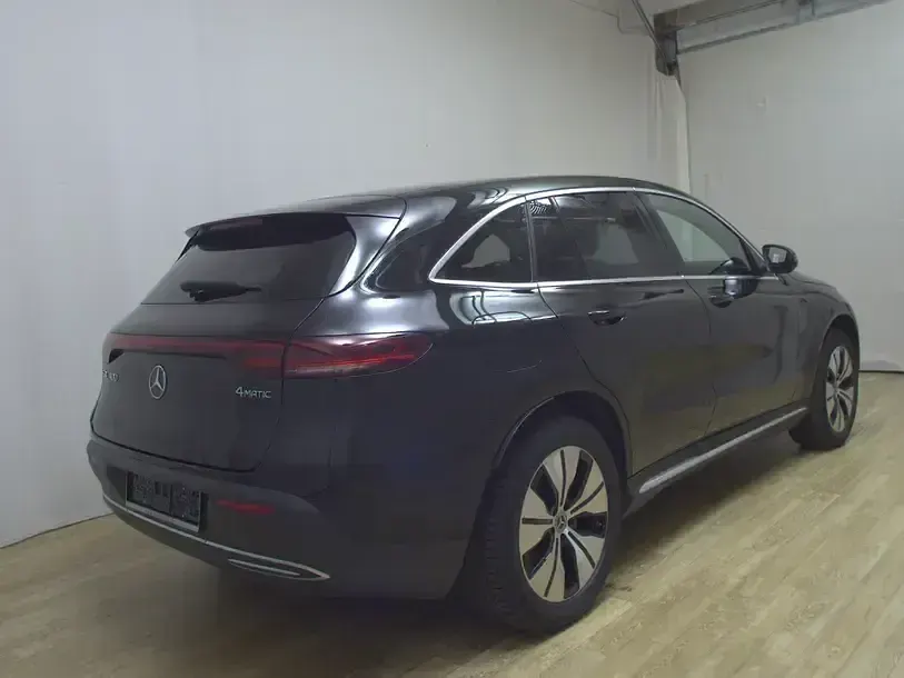 Gebraucht Mercedes EQC400 300 kW (408 PS) 2023 Schwarz SUV