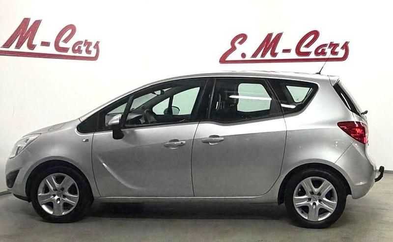 Gebraucht Opel Meriva Edition 120 PS (88 kW) 2010 Silber Van / Kleinbus