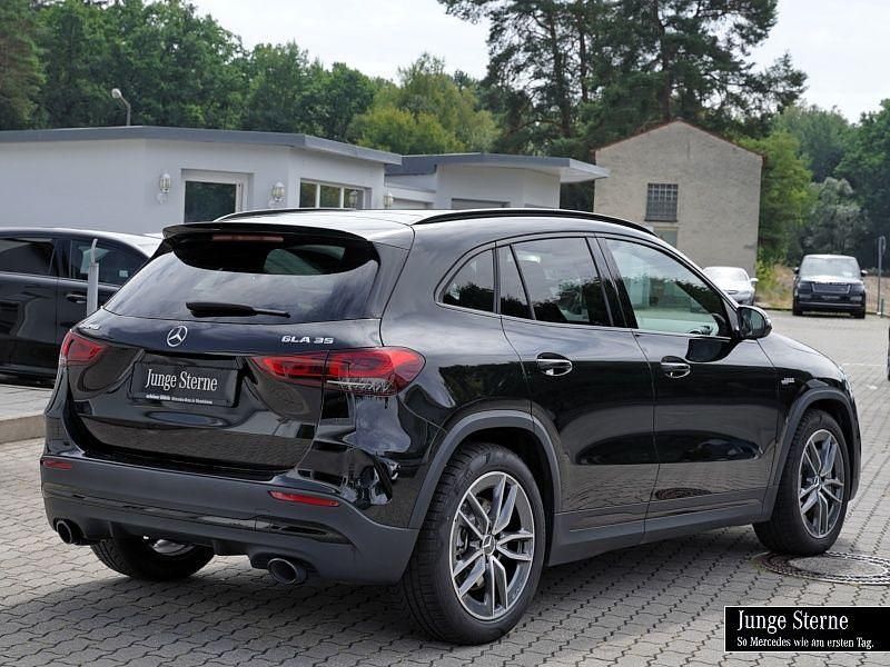 Gebraucht Mercedes GLA35 AMG AMG 306 PS (225 kW) 2022 Kosmosschwarz SUV