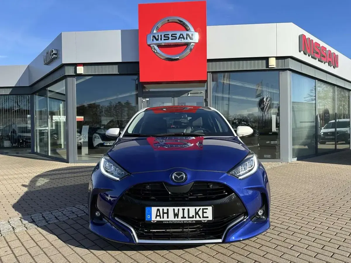 Gebraucht Mazda 2 116 PS (85 kW) 2022 Lush blue + white Kleinwagen
