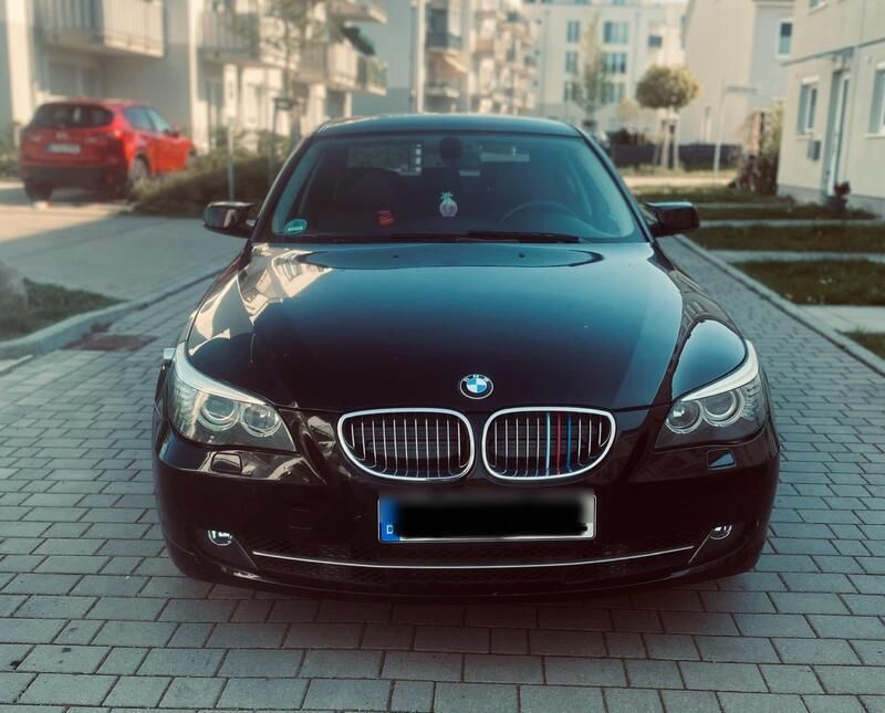 Schwarz Gebraucht 2008 BMW 525 Limousine | 8.999 € (Teuer) - Bild 1/4