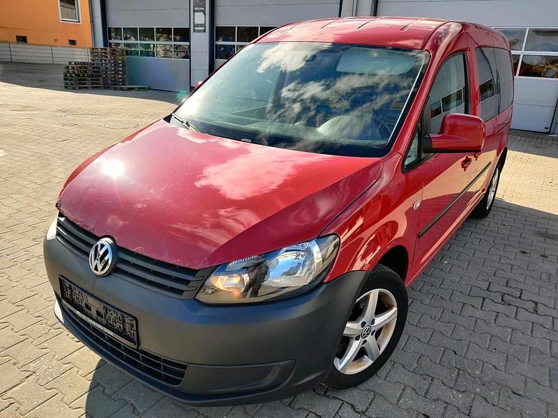Gebraucht VW Caddy Maxi 102 PS (75 kW) 2013 Rot Van / Kleinbus
