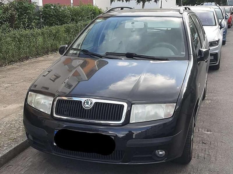 Schwarz Gebraucht 2007 Skoda Fabia Classic Limousine | 1.400 € (Guter Preis) - Bild 1/4