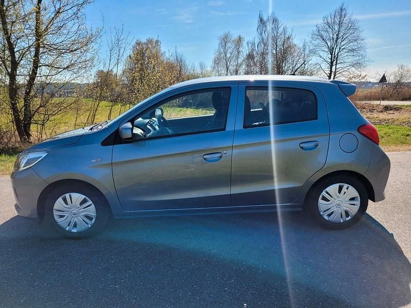 Gebraucht Mitsubishi Space Star Select 71 PS (52 kW) 2023 Grau Kleinwagen