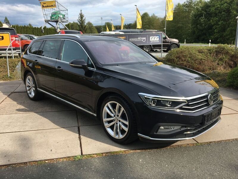 Schwarz Gebraucht 2019 VW Passat Elegance Kombi | 17.995 € (Guter Preis) - Bild 1/4