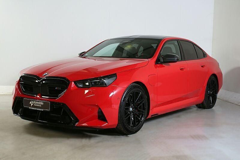 Gebraucht BMW M5 Performance 727 PS (534 kW) 2025 Rosso corsa Limousine