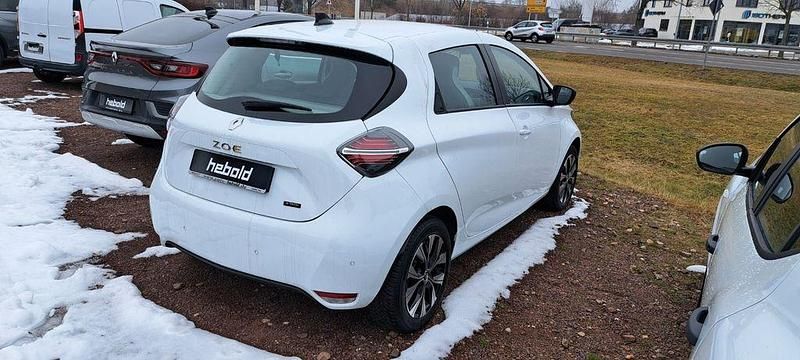 Gebraucht Renault Zoe Evolution 50 kW (69 PS) 2022 Weiß Kleinwagen