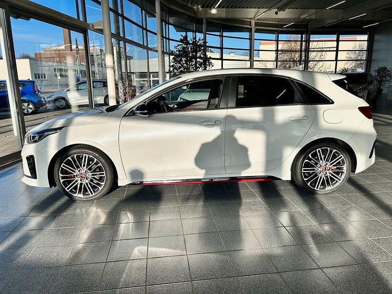 Gebraucht Kia Ceed GT GT 204 PS (150 kW) 2019 Weiß Limousine