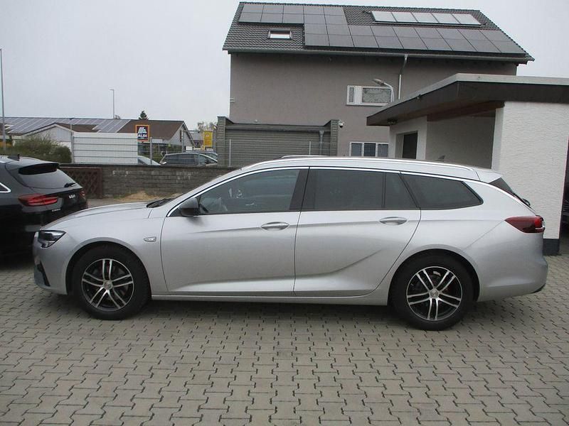 Gebraucht Opel Insignia 174 PS (127 kW) 2022 Silber Limousine