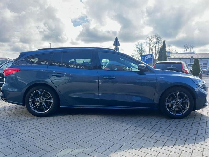 Gebraucht Ford Focus ST-Line 155 PS (114 kW) 2021 Blau Kombi