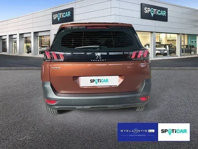 Gebraucht Peugeot 5008 Active 131 PS (96 kW) 2021 Schwarz SUV