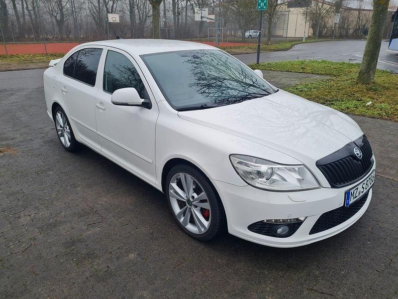 Gebraucht Skoda Octavia RS 200 PS (147 kW) 2010 Weiß Limousine