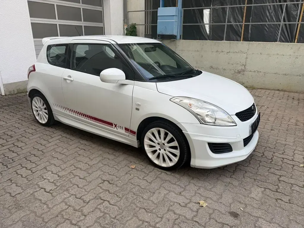 Gebraucht Suzuki Swift 94 PS (69 kW) 2013 Kleinwagen