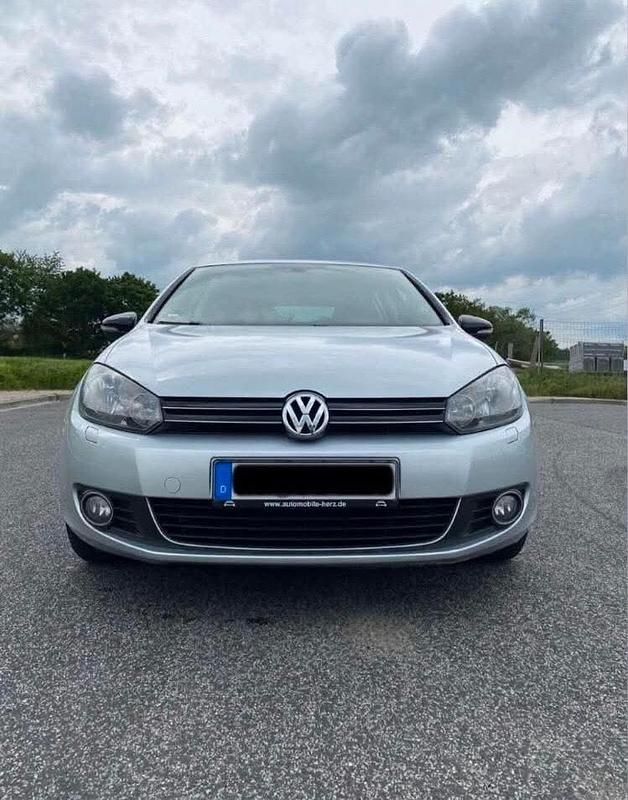 Grau Gebraucht 2011 VW Golf VI Kombi | 5.200 € (Fairer Preis) - Bild 1/4