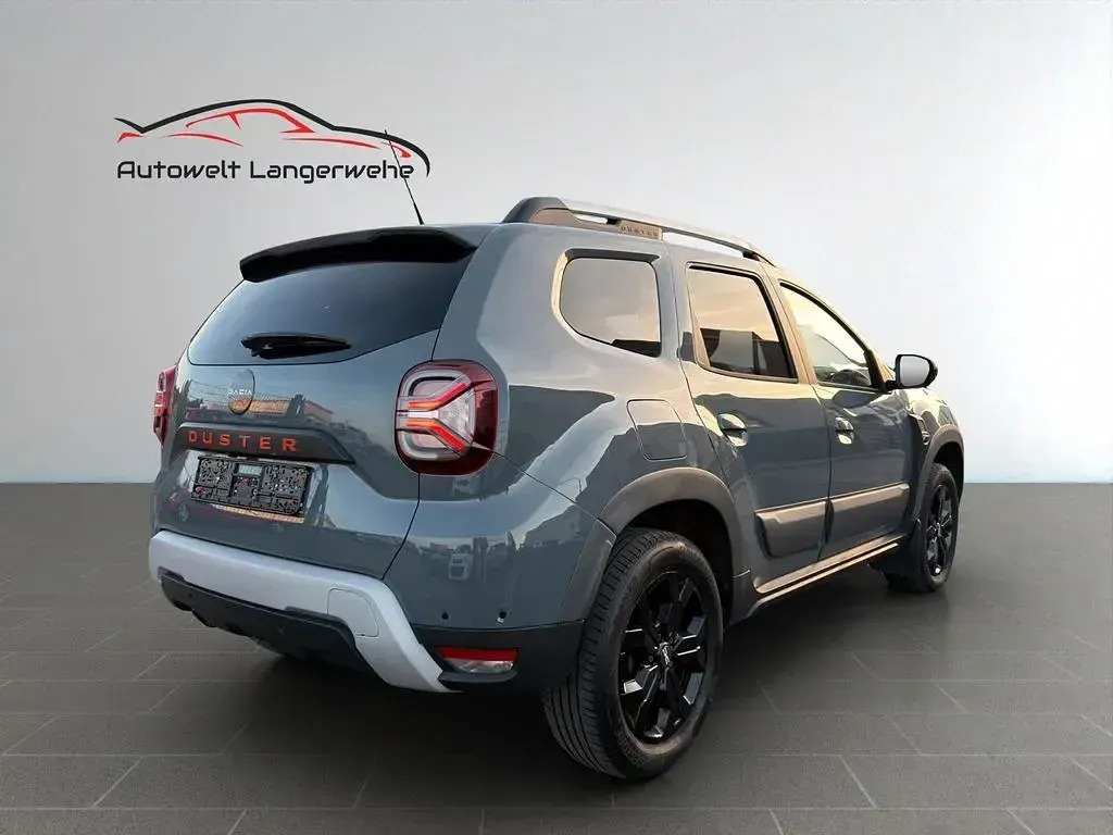 Używany Dacia Duster Extreme 101 KM (74 kW) 2022 Szary SUV