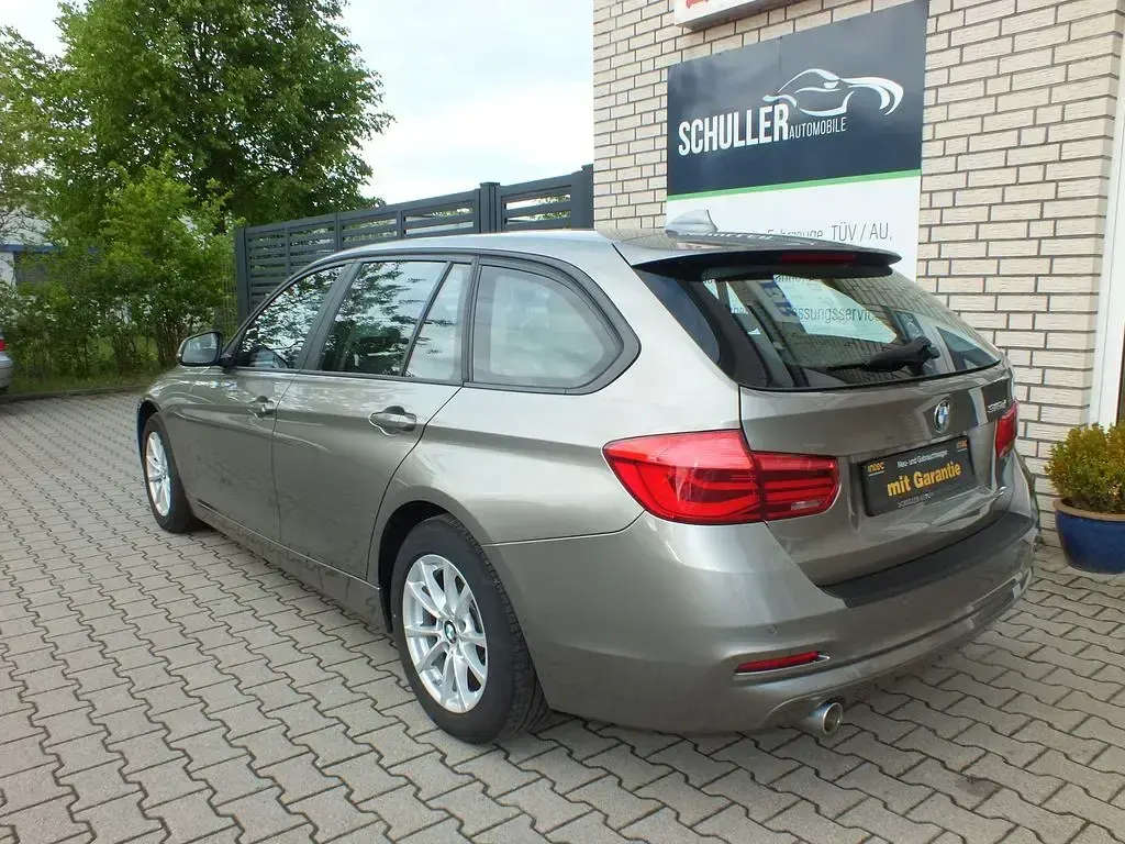 Gebraucht BMW 316 Advantage 116 PS (85 kW) 2017 Silber Limousine